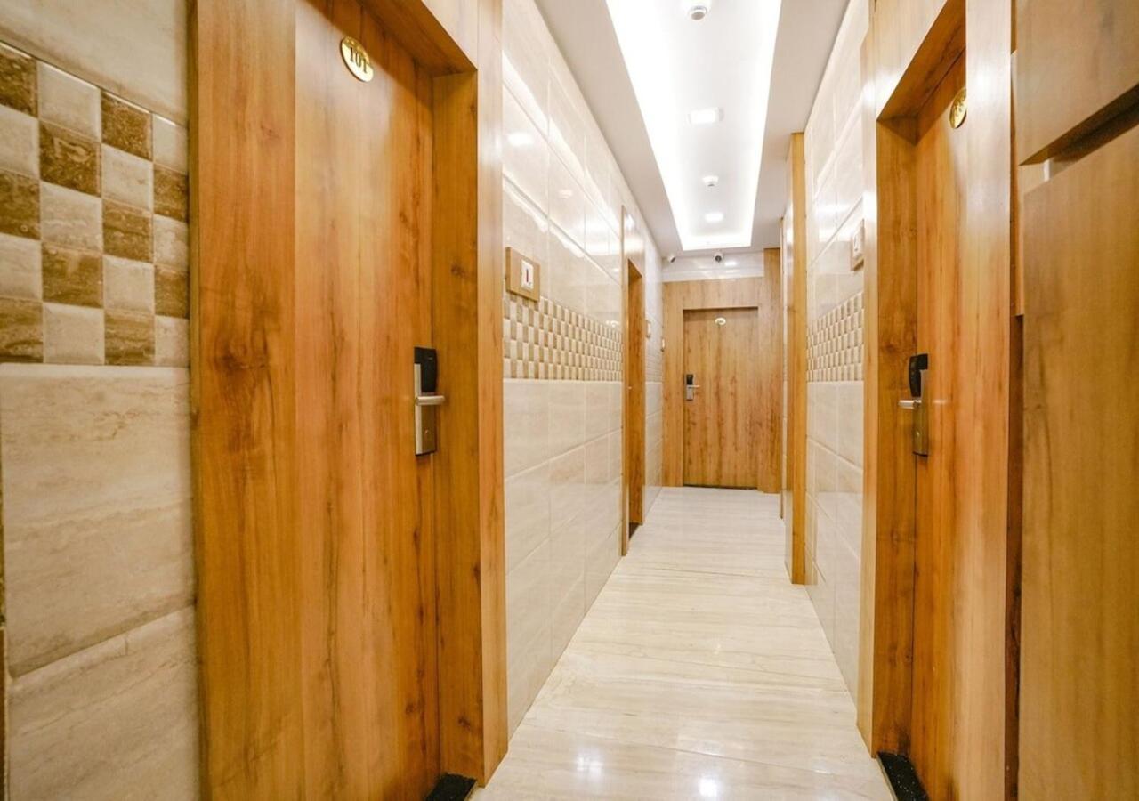 Hotel National - Grant Road Мумбаи Экстерьер фото