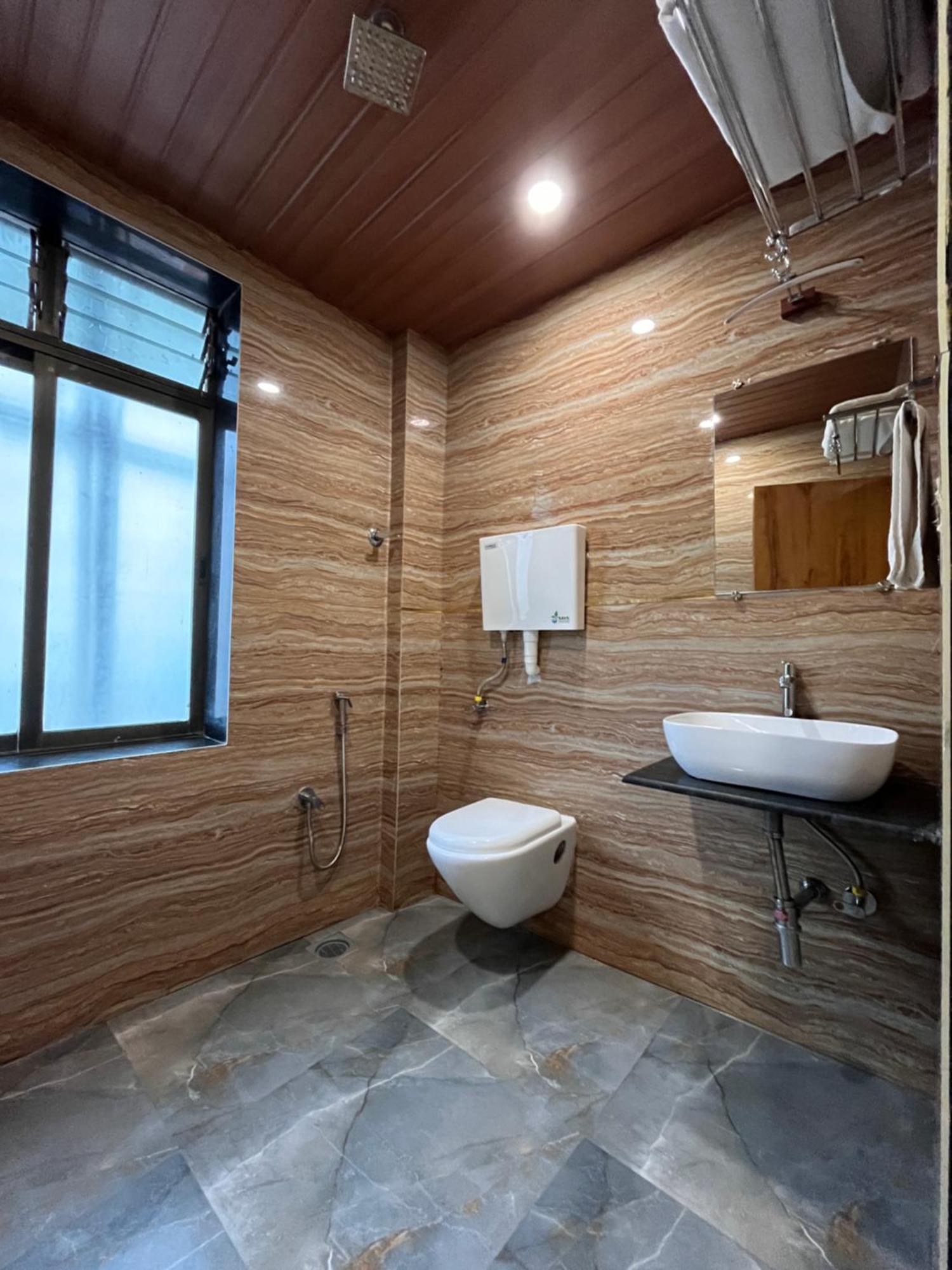 Hotel National - Grant Road Мумбаи Экстерьер фото